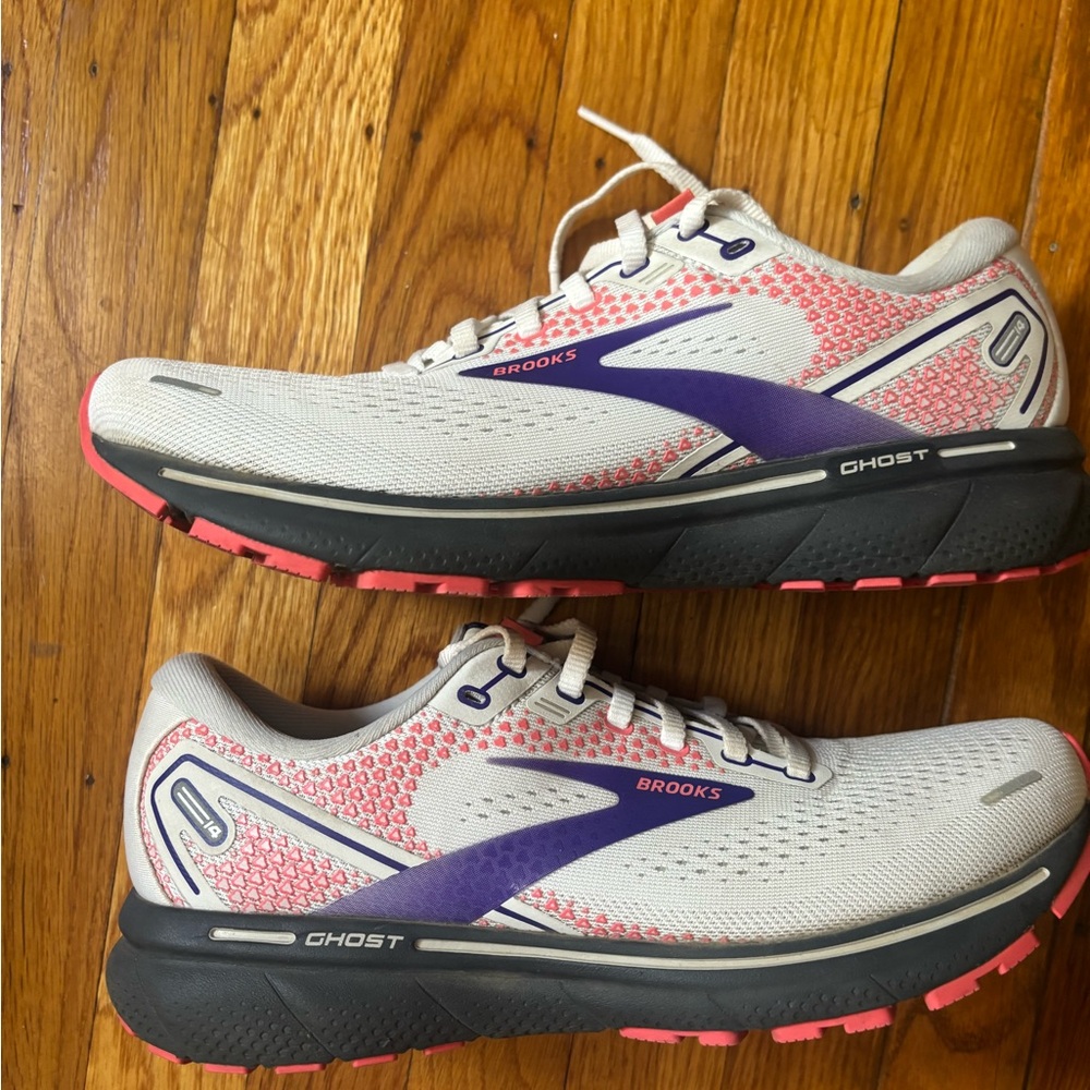 Brooks Ghost 14 Women's Sneakers Size 9